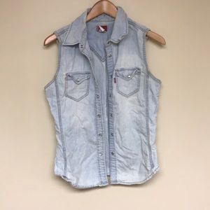 Levi’s women’s jean vest